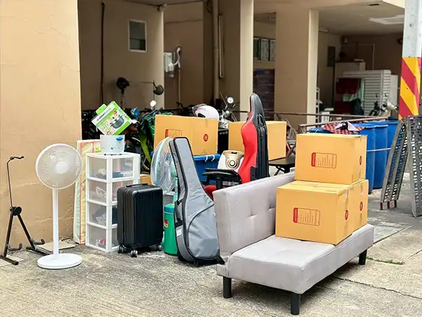 รถขนเฟอร์นิเจอร์