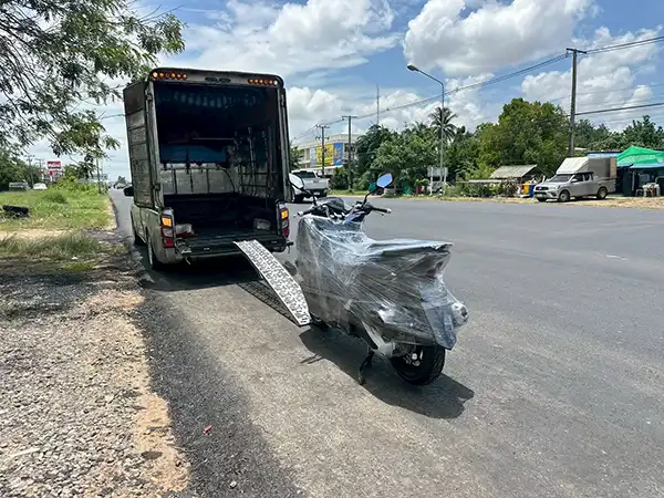 ขนส่งรถมอเตอร์ไซค์